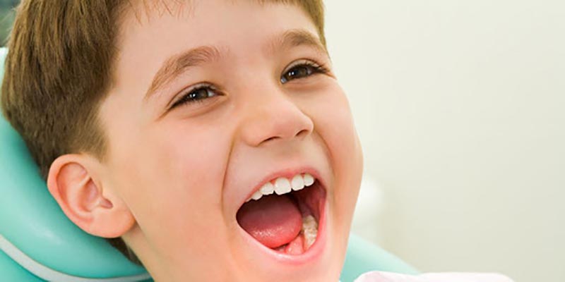 Thăm khám và điều trị tại cơ cở uy tín sẽ đảm bảo tối đa sức khoẻ răng miệng cho trẻ