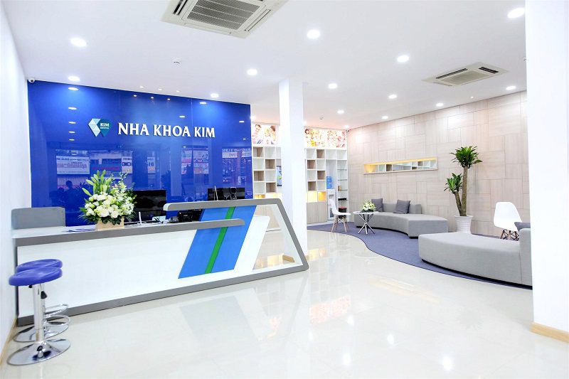 Tại Nha khoa Kim không chỉ có tẩy trắng răng mà còn có nhiều dịch vụ nổi bật khác 