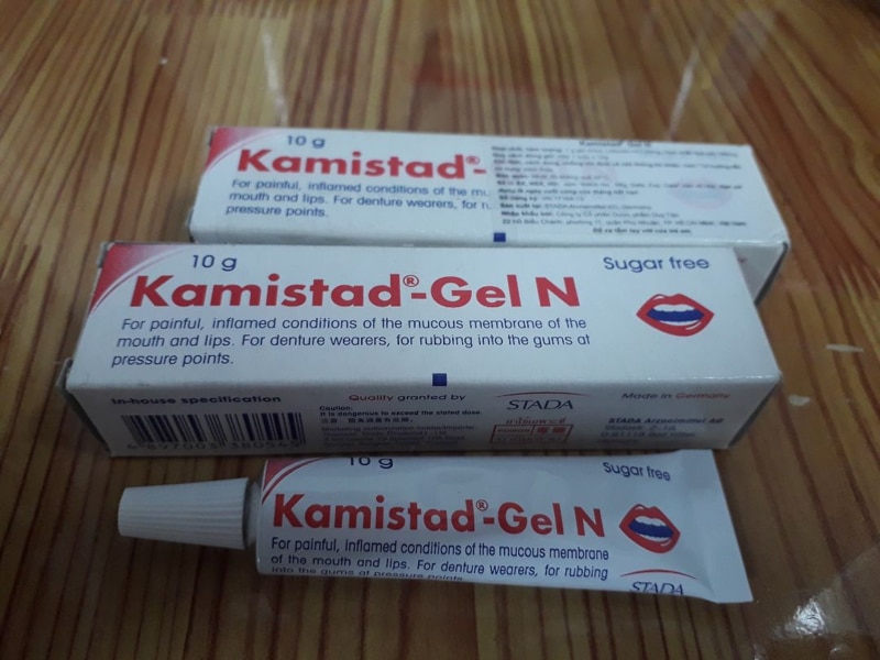 Kamistad được sản xuất dưới dạng gel giúp thẩm thấu nhanh và tiện dụng