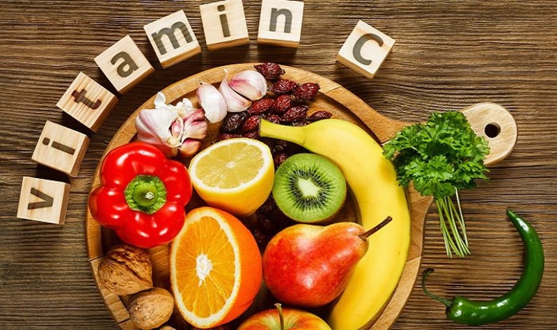 Vitamin C là một trong những đáp án của câu hỏi chảu máu chân răng thiếu chất gì