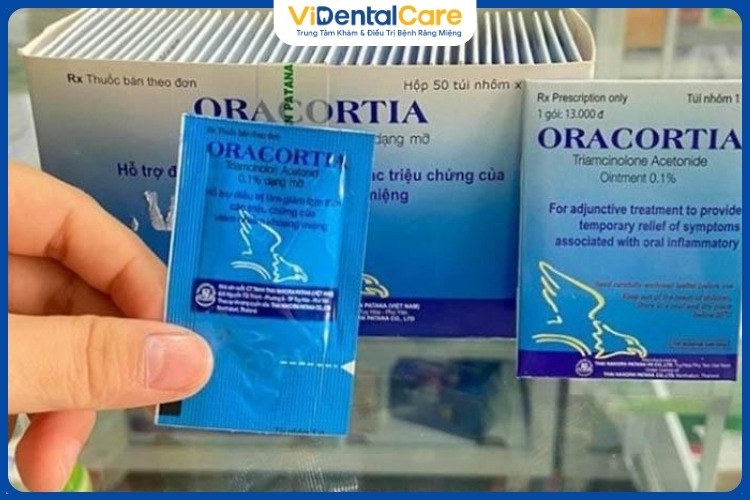 Thuốc Oracortia là sản phẩm trị nhiệt miệng được nhiều khách hàng tin dùng